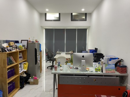 Duy nhất 1 căn văn phòng giá tốt còn lại mới cần cho thuê gấp tại The Sun Avenue