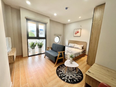 Giảm 500k căn hộ ban công full NT mới ngay khu Phan Xích Long, tiện đi Q1