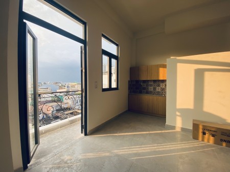 Cho thuê căn hộ full nội thất ban công ngay Thoại Ngọc Hầu - Âu Cơ