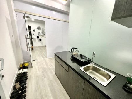 Cho thuê căn hộ 1 phòng ngủ tại đường Lê Lai, phường Phạm Ngũ Lão, quận 1