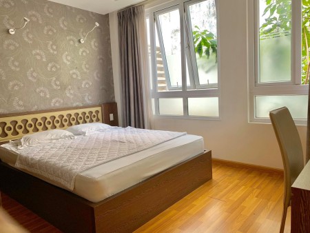 Căn hộ 1PN, full nội thất, balcony gần trường Đại học Khoa học Xã hội và Nhân văn