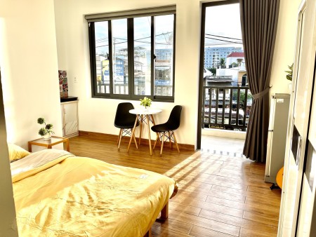 Căn hộ full nội thất mới, phòng cách Vintage, có ban công đường Nguyễn Xí, Bình Thạnh