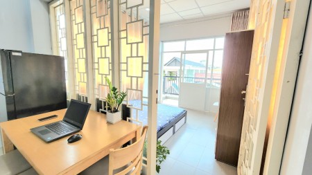 Penhouse 1PN ban công, Full NT, máy giặt riêng, ngay ngã Tư Phú Nhuận