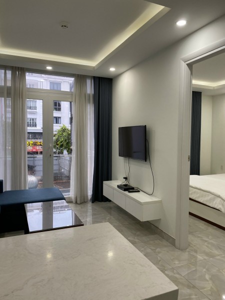 Cho thuê căn hộ 1PN, có ban công, nội thất đầy đủ, an ninh tại trung tâm quận 7, 40m2, 1 phòng ngủ, 1 toilet