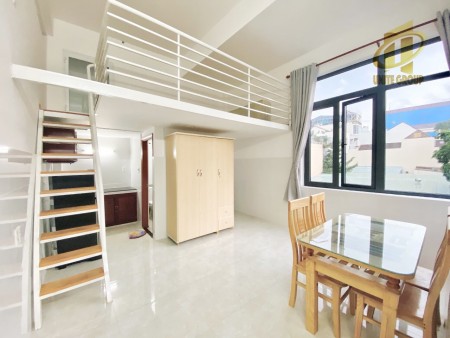 Duplex cửa sổ lớn full NT gần Lotte TDT RMIT Him Lam gác cao