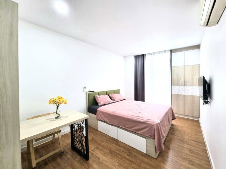 Căn hộ Studio full nội thất, ban công, cửa sổ, ngay cầu Công Lý, quận 3