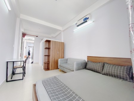 Cho thuê căn hộ 1PN tách bếp ngay vòng xoay Nguyễn Thái Sơn, 45m2, 1 phòng ngủ, 1 toilet