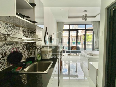 Căn hộ studio balcony gần Cầu Kiệu - Chợ Tân Định