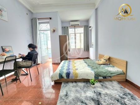 Cho thuê căn hộ bancol cửa sổ thoáng gần sân bay