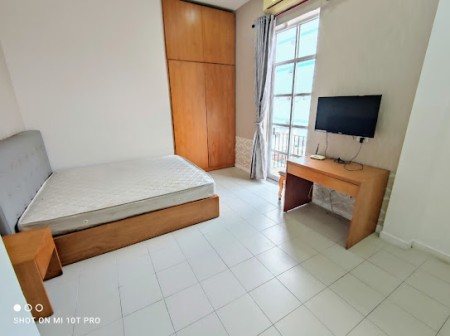 Căn hộ 2PN 1PK rộng 80m2 L
Nguyễn Đình Chính  , Quận Phú Nhuận