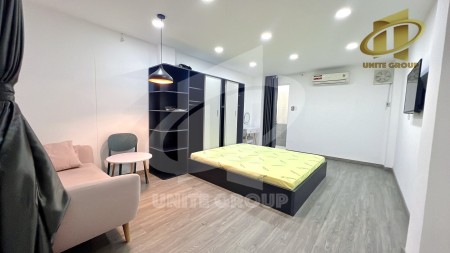 CHDV không giới hạn người ở 1PN cửa sổ lớn máy giặt sấy riêng Q1