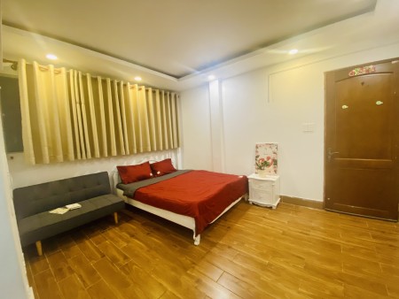 Căn hộ Penthouse Full NT, Bancon, gần Sân bay, vòng xoay Lăng Gia Cả, Q3, Q10