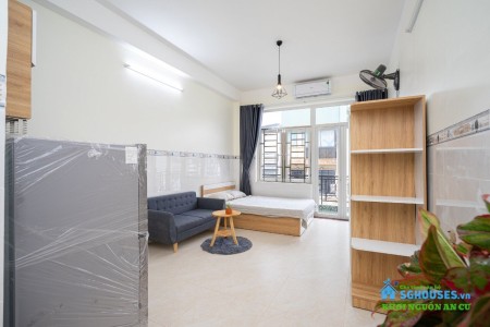 Cho thuê studio balcony khu vực phường 13 Tân Bình, ngay etown, 35m2, ,