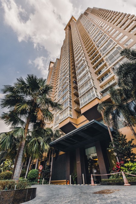 Cho thuê căn hộ 2 phòng ngủ trong chung cư Saigon Pear 92 Nguyễn Hữu Cảnh, P.22, quận Bình Thạnh