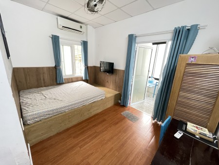 Căn hộ cửa sổ thoáng sáng full nội thất đường Bùi Thị Xuân