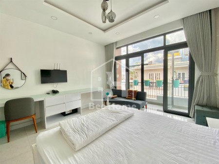 Căn hộ Full nt có ban công thoáng mát bao phí chỉ tính điện gần cầu Kiệu gần chợ Tân Định Q1