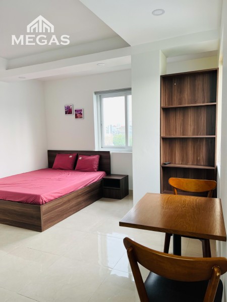 Căn hộ cho thuê đường Thành Thái quận 10, gần HUFLIT, UEH, Hoa Sen