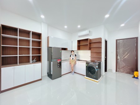 Căn hộ 1PN 60m2 Ban công Full nội thất mới 100% ngay Lê Văn Sỹ Q3