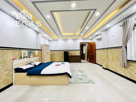 Căn Hộ ít phòng có ban công riêng ngay Đầm Sen Hoà Bình