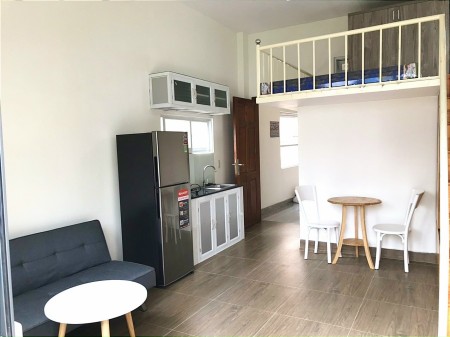 Cho thuê căn hộ Etown Cộng Hòa full nội thất có ban công ngay Big C Trường Chinh giá chỉ 6 triệu