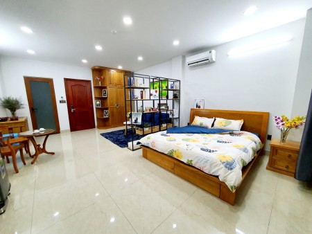 Căn hộ full nội thất gần sân bay Tân Sơn Nhất