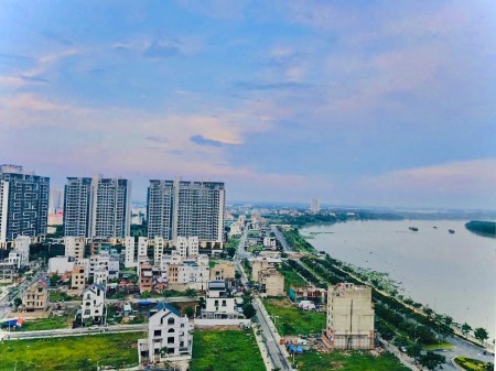 Cho thuê 3PN +1- DT 142m2 view sông thoáng mát, chung cư Đảo Kim Cương