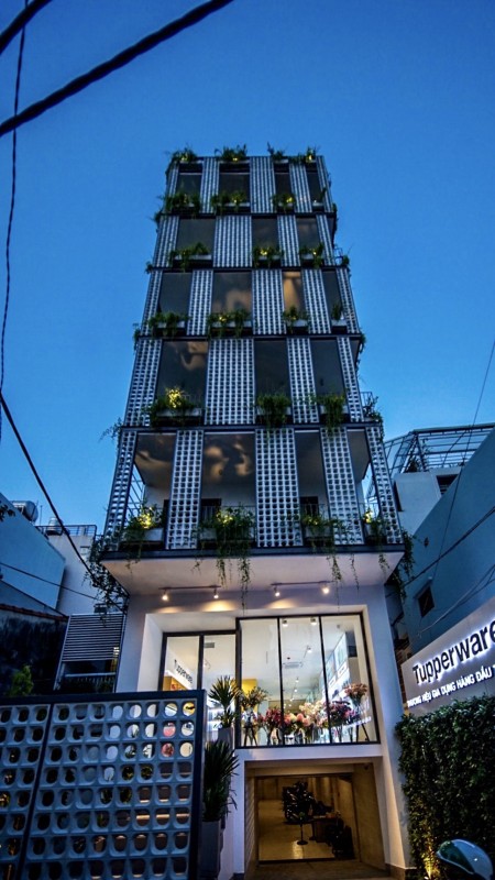 Căn hộ ban công full nội thất cao cấp máy giặt sấy riêng gần toà nhà viettel quận 10