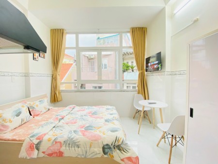 Căn hộ Studio cửa sổ lớn thoáng, full nội thất hiện đại