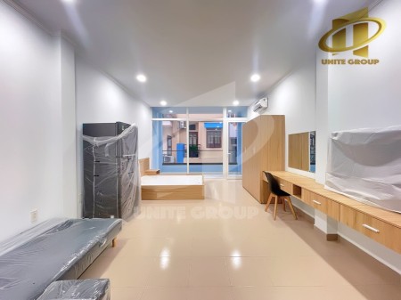 Căn hộ full nội thất máy giặt riêng bancon cửa sổ lớn ngay trung tâm Quận 5