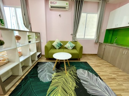 Căn hộ ngay sát Quận 1 ở Bến Vân Đồn Quận 4, 30m2, 1 phòng ngủ, 1 toilet
