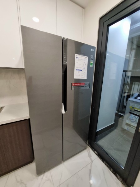 Căn trống ở liền tại Sunshine City, quận 7, 70m2, 2pn, full 12 triệu/tháng. LH: 0904950027