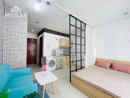 Căn hộ dịch vụ độc quyền 30m2 dạng 1PN đối diện Etown Cộng Hòa