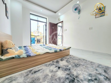 Cho Thuê Căn hộ studio ban công full nội thất đi bộ sang ETOWN Cộng Hoà