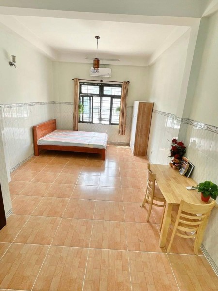 Căn hộ mới đẹp, nội thất  quận Tân Phú. Lh tư vấn O777082377