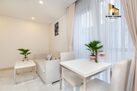 Căn hộ gần chợ Tân Định nội thất Hàn Quốc cửa sổ lớn