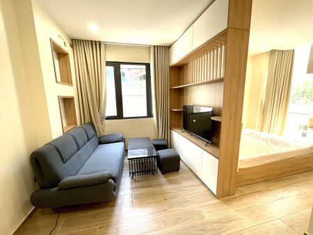 Cho thuê căn hộ cao cấp đường Lê Thị Riêng -  Quận 1 Full nội thất