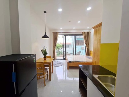 Căn hộ full nội thất quận Tân Bình, gần sân bay