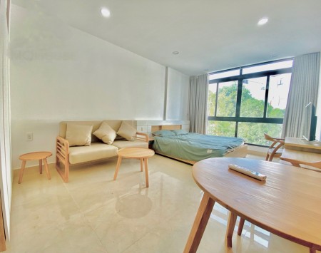 Cho thuê CHDV, 40m2 tại quận Bình Thạnh, ban công lớn, full nội thất gần Thảo Cầm Viên, giá 11tr