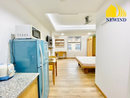 Cho thuê CHDV 30m2, cửa sổ lớn full nội thất tại Q7, giá 6tr5