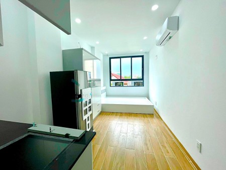 Căn hộ mới 100%, 28m2, full nội thất tại đường Tô Hiến Thành, Q10 gần công viên Lê Thị Riêng