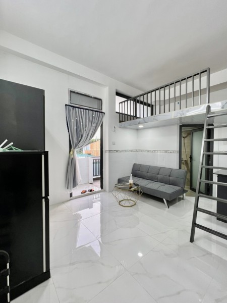 Duplex ban công - máy giặt riêng cách Văn Lang cs3 950m