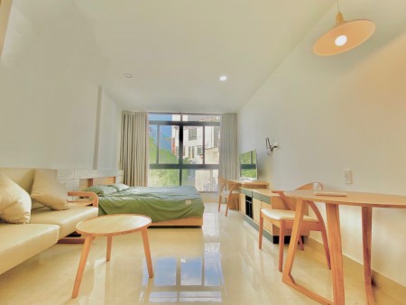 Cho thuê căn hộ dịch vụ - full nội thất - cửa sổ lớn - đối diện Thảo Cầm Viên, dt 40m2, giá 10tr8