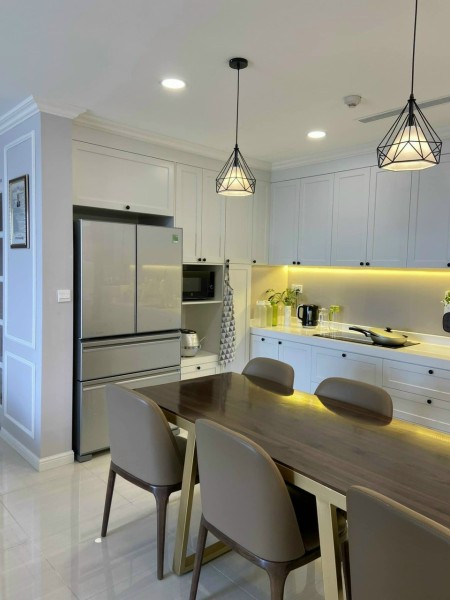 Cho thuê căn hộ Scenic 2 pn 2 wc - giá 18 triệu - 77m2 - hồ bơi cực đẹp - full nội thất cao cấp