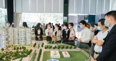 Cư dân ngã ngửa giá thuê căn hộ tăng nhanh