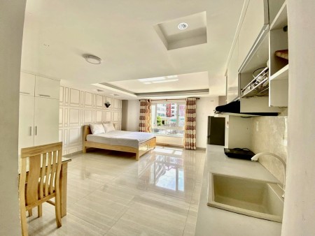 Căn hộ 1 pn 1 wc hiện đại cao cấp tại Nguyễn Gia Trí,  Bình Thạnh, ngã tư hàng xanh, giá 8tr, 45m2