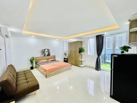 CH Penhouse Ban Công 40m2 FullNT Máy Giặt Riêng Ngay Chân Cầu Bông