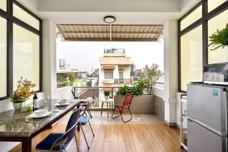 Căn hộ 1 phòng ngủ bancony phường 17 gần Ngã Tư Hàng Xanh