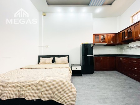 Căn hộ 1 phòng ngủ ngay công viên Lê Thị Riêng. LH xem phòng 0903.127.477