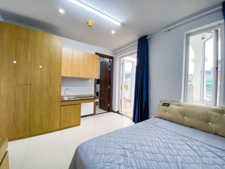 Cho thuê căn hộ ban công nội khu Sky Garden