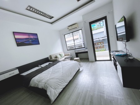 Căn hộ 1 PN máy giặt riêng gần CV LÊ VĂN TÁM  Hai Bà Trưng  Q1